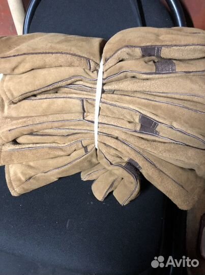 Краги спилковые