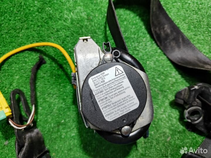 Ремень передний правый Volkswagen Touareg 7L