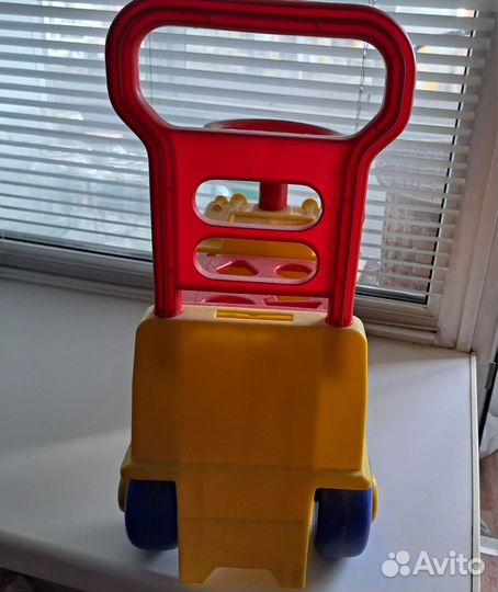 Машинка-каталка