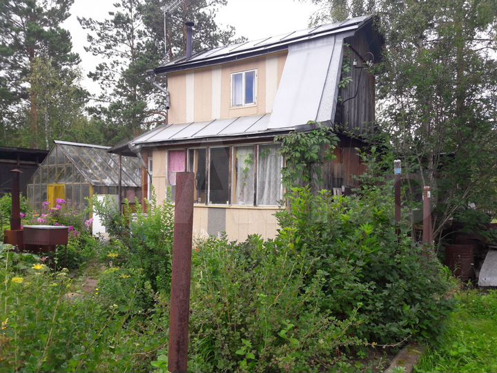 Дом 40 м² на участке 5,5 сот.
