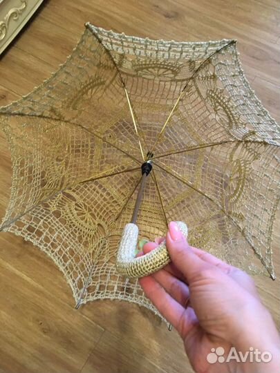 Зонт вязание зеленый и Нитки метанит 150 м серебро