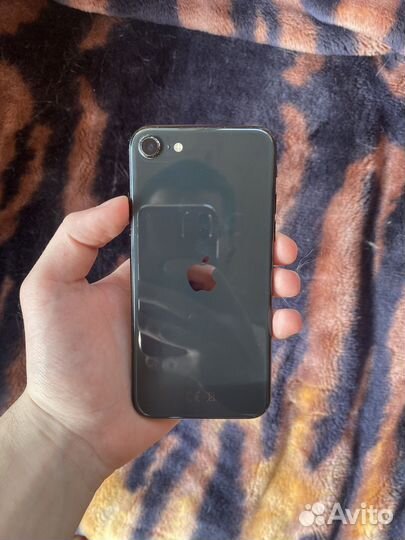iPhone SE (2020), 64 ГБ