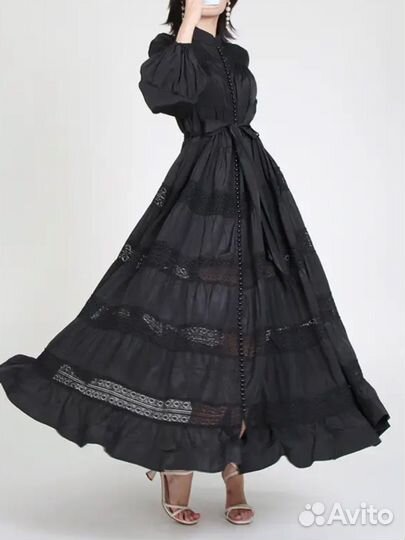 Нарядное женское платье