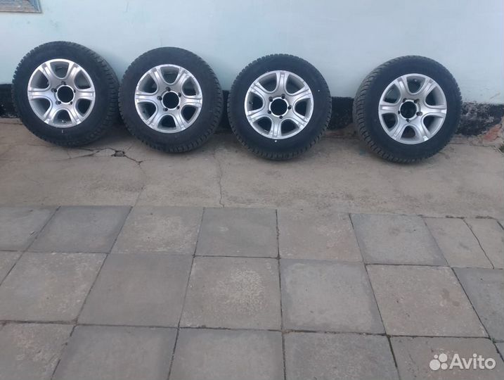 Колеса на ниву