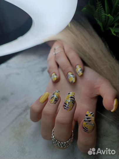 Маникюр гель лак