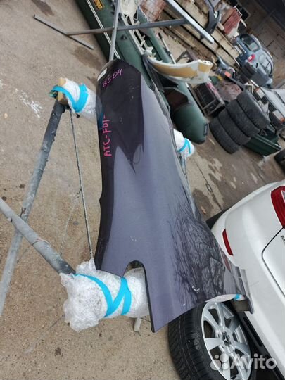 Крыло переднее правое Honda civic 4D