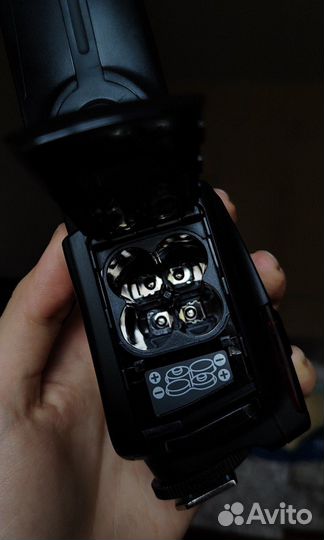 Вспышка YongNuo Speedlite YN-565EX III for Canon