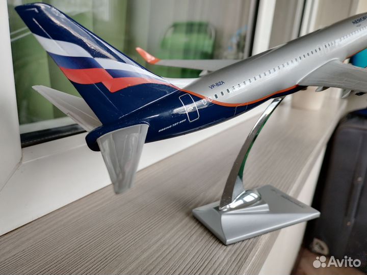 Макет самолета boeing 737-800