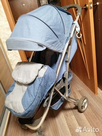 Коляска прогулочная Mille Flex