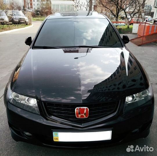 Комплект красных эмблем для Honda Accord 7