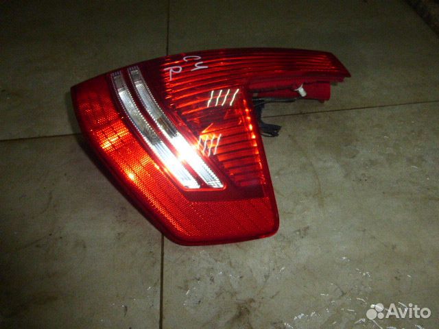 C4 Фонарь задний правый Citroen