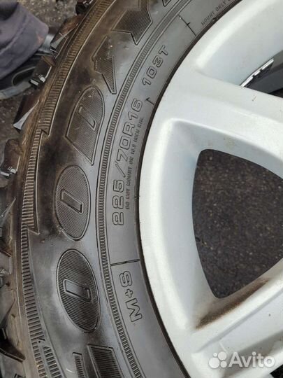 Колеса outlander с резиной wrangler at/sa