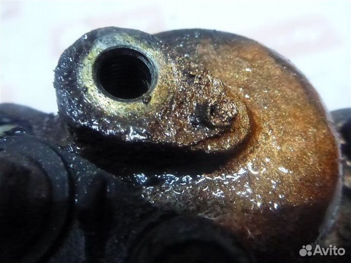 Суппорт передний правый Volkswagen Polo 6N1 AEX