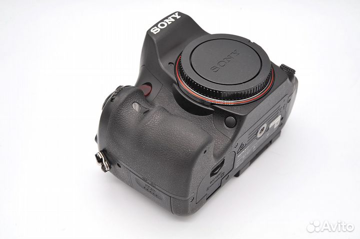 Sony A-77 body