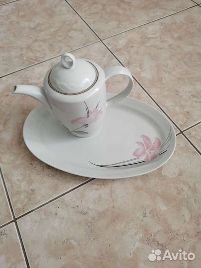 Кувшин и блюдо