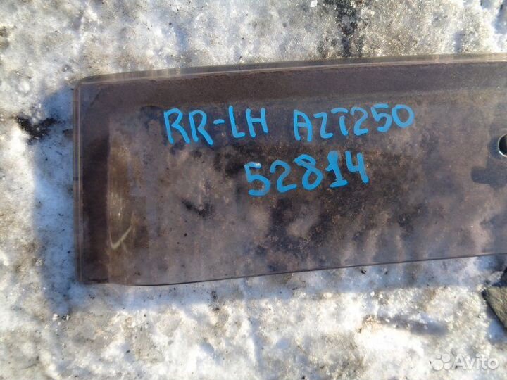 Ветровик задний левый Toyota Avensis AZT250