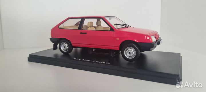 Легендарные советские автомобили 1/24 ваз 2108
