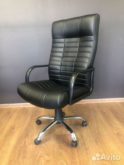 Компьютерное кресло новое