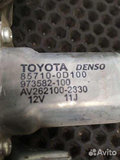 Стеклоподъемник передний правый Toyota Auris 4ZZ