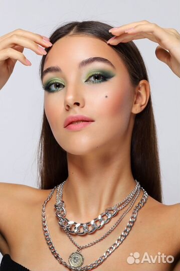 Модель на макияж