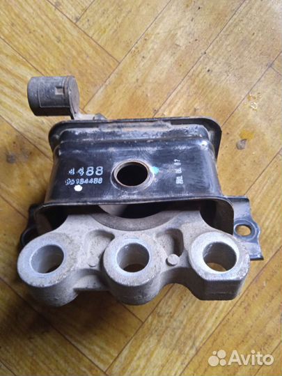 Опора двигателя шевроле кобальт