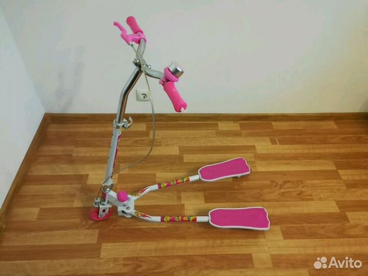 Самокат инерционный