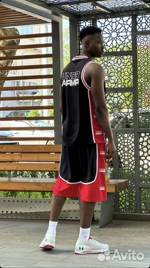 Спортивный комплект мужской Under Armour