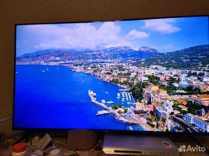 Телевизор Panasonic TH-55HX750