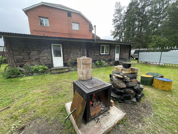 Дом 30 м² на участке 10 сот.