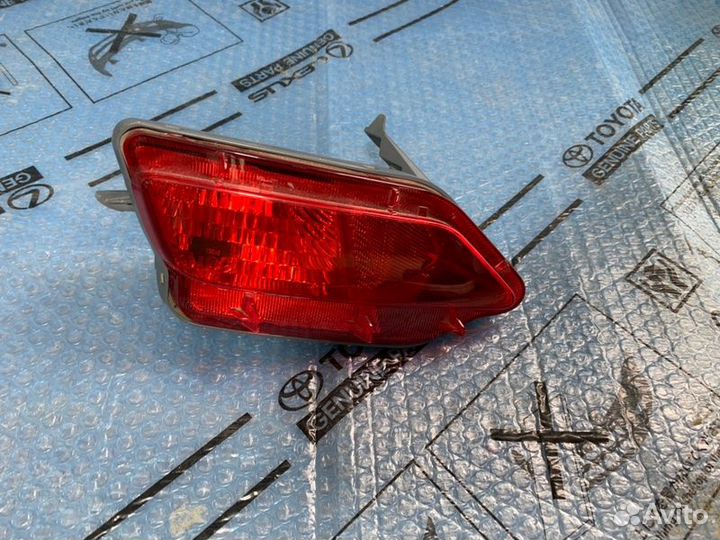 Фонарь в бампер задний левый Toyota Rav4 XA40 2012
