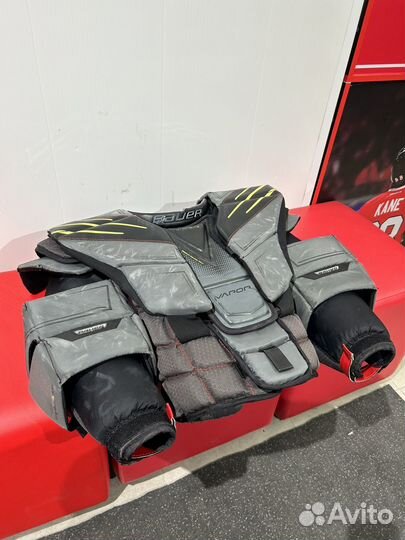 Вратарский нагрудник Bauer Vapor Hyperlite Sr S
