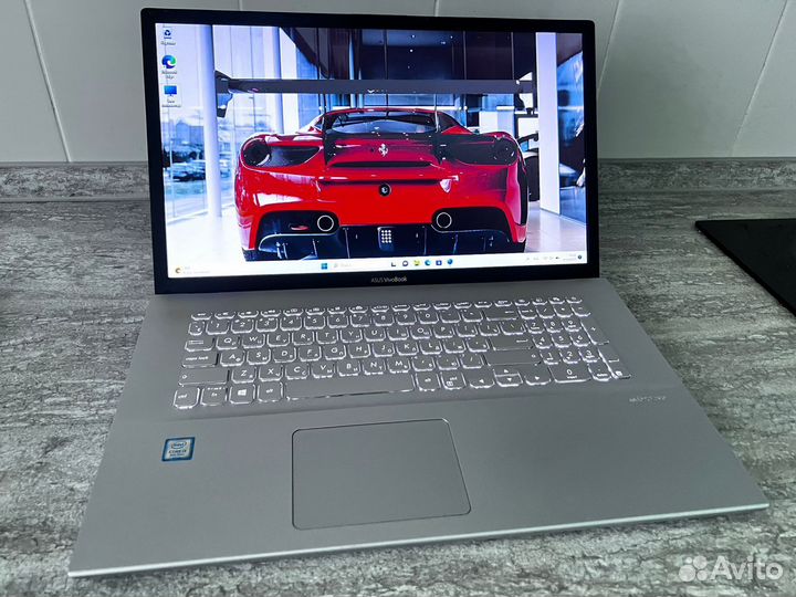 Asus 17ка i3-8145U/Full HD/16 Gb/SSD128/HDD1000 Gb