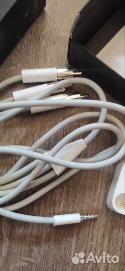 Док станция с кабелем av