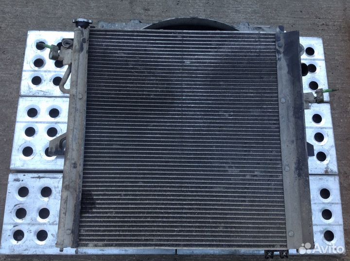 Радиатор Ford Explorer