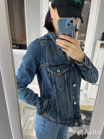 Джинсовая куртка mango 42