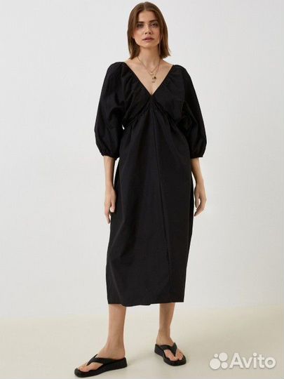 Платье с открытой спиной