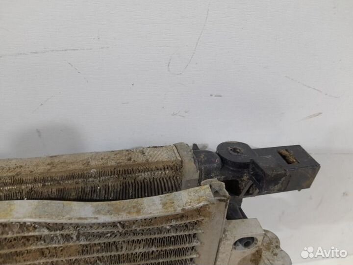 Радиатор охлаждения Renaul Logan 2