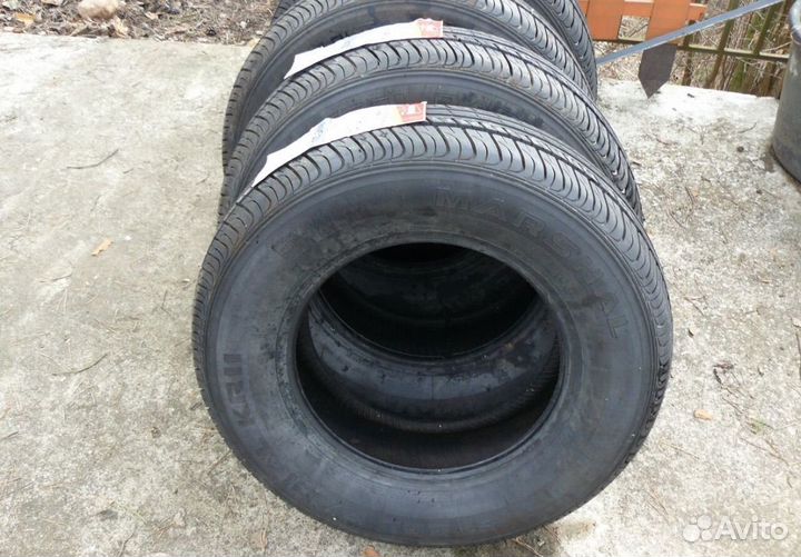 Kumho KR11 Steel Radial 205/70 R14