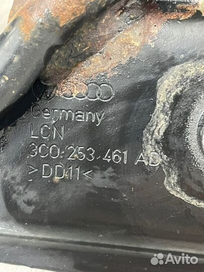 Кронштейн глушителя Volkswagen Passat B7 1.8 tfsi