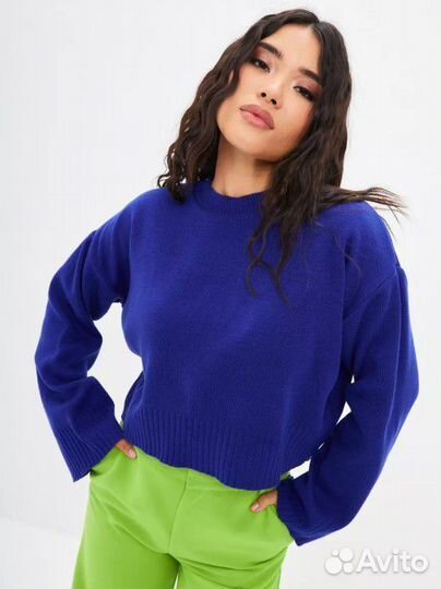 Свитер женский оверсайз укороченный