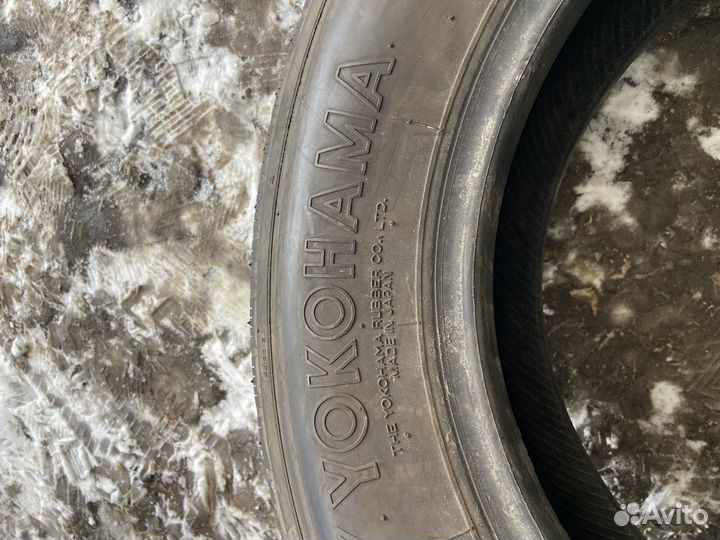 Yokohama 104ZR 205/70 R16C 111Q