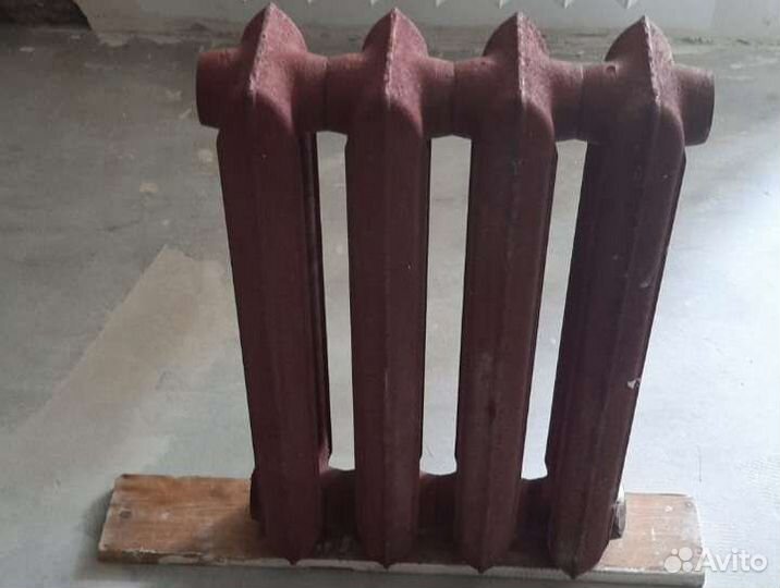 Батарея чугунная