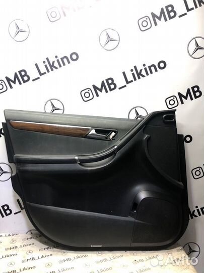 Обшивка двери передняя левая Mercedes R-Class W251