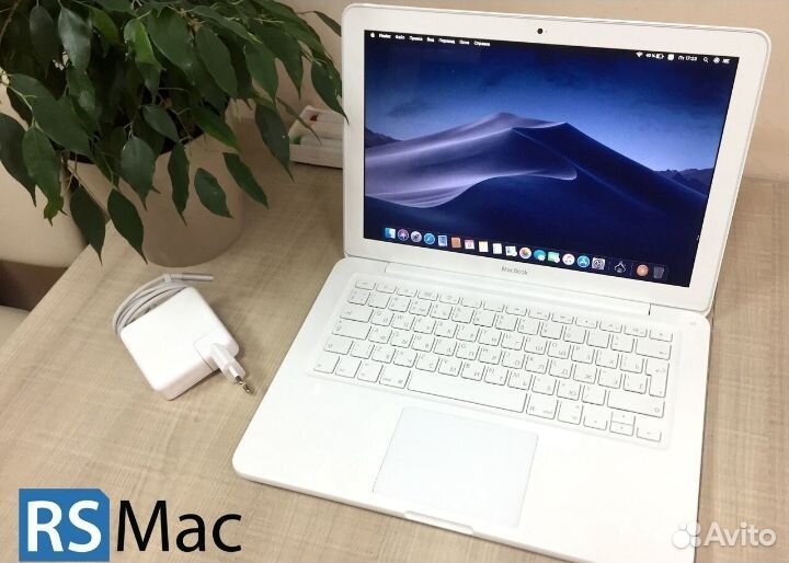 Apple MacBook 2010