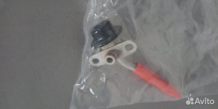 Регулятор давления топлива toyota