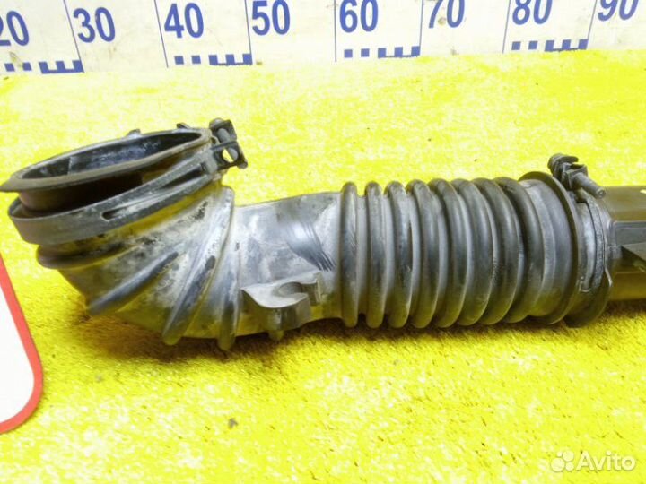 Патрубок воздушного фильтра передний Mazda Atenza