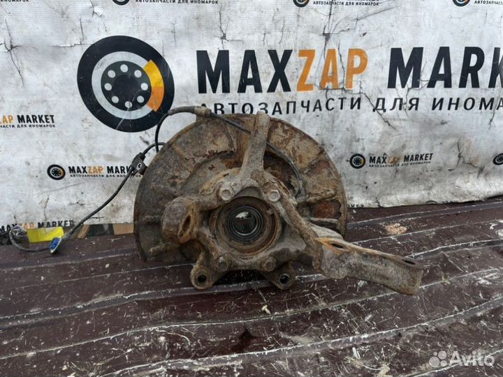 Кулак поворотный перед прав Suzuki Grand Vitara 2