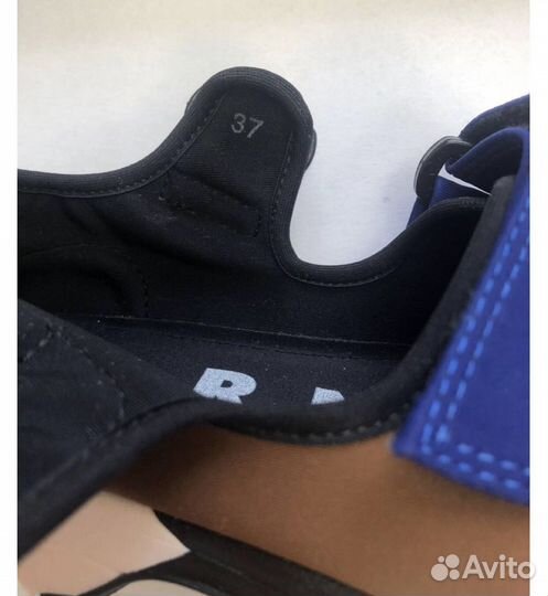 Кроссовки marni