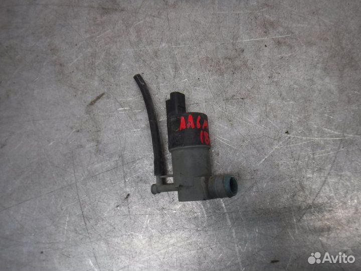 Насос омывателя ветрового стекла Nissan Almera G15