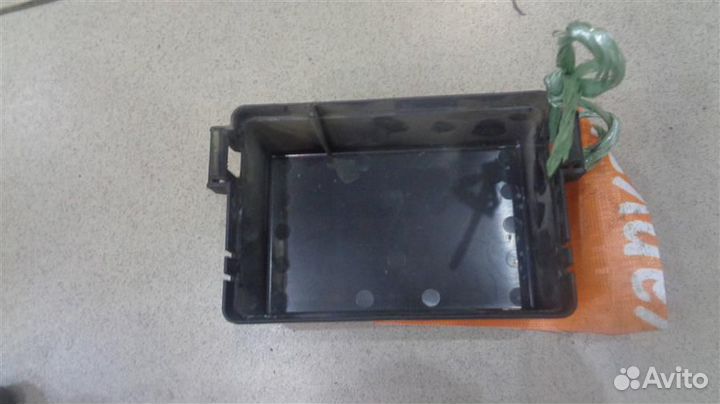 Крышка блока предохранителей Nissan Cefiro 3 1998